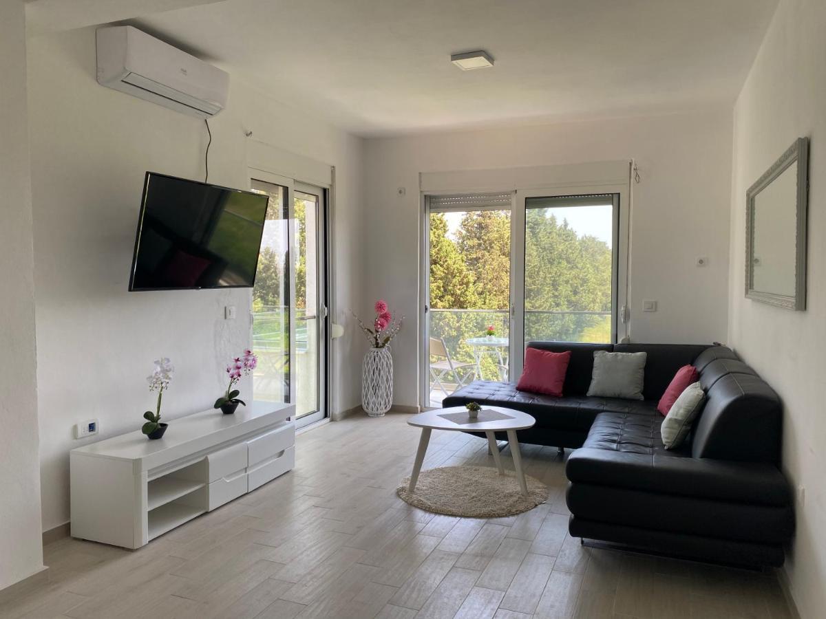 Rasi Luxury Apartments Улцин Екстериор снимка