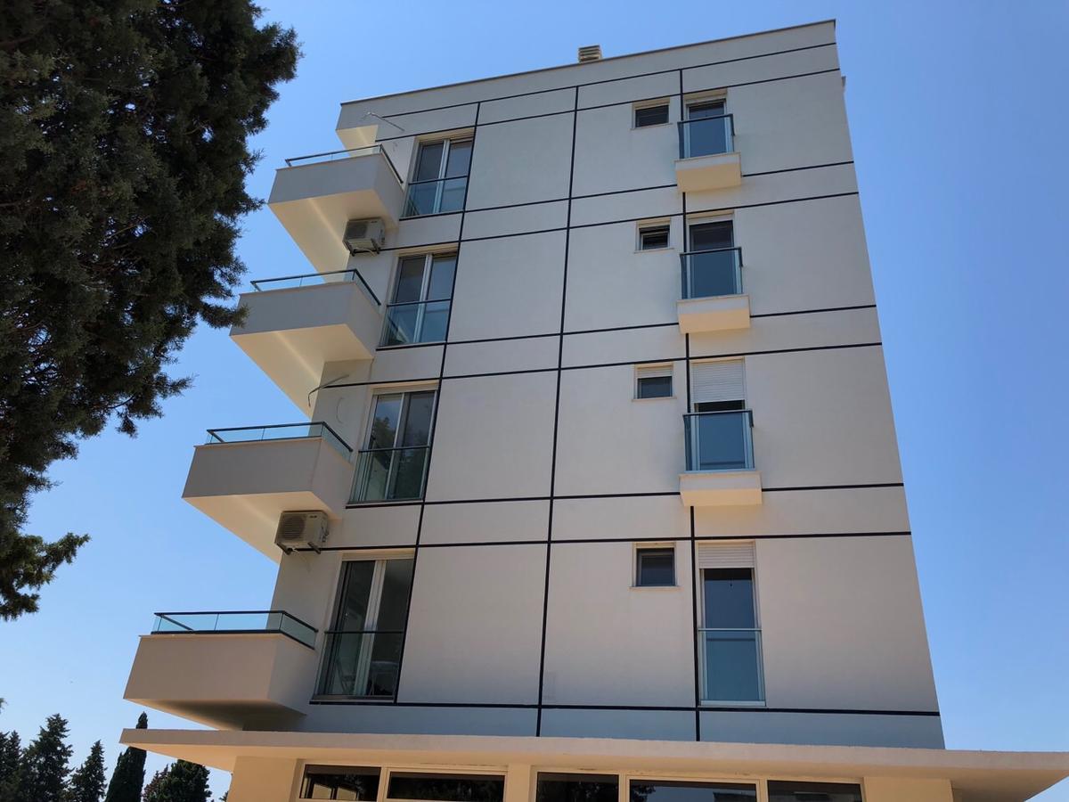 Rasi Luxury Apartments Улцин Екстериор снимка